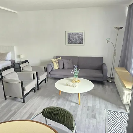 Apartment's Nr 2, 2-b , 2-c Und 2-d , In Stadtmitte