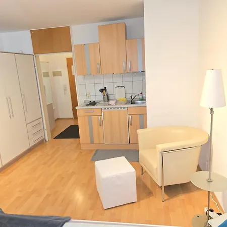 Appartamento Apartment's Nr 2, 2-b , 2-c Und 2-d , In Stadtmitte *