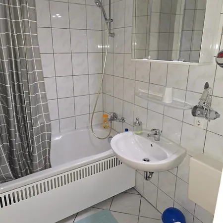 Apartment's Nr 2, 2-b , 2-c Und 2-d , In Stadtmitte Stuttgart