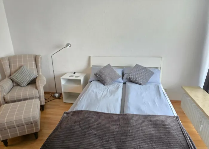 Apartment's Nr 2, 2-b , 2-c Und 2-d , In Stadtmitte Apartment *