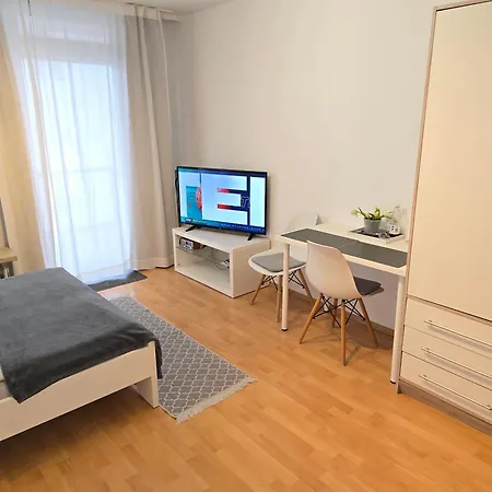 Apartment's Nr 2, 2-b , 2-c Und 2-d , In Stadtmitte Lägenhet *