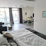 Apartment's Nr 2, 2-b , 2-c Und 2-d , In Stadtmitte Διαμέρισμα